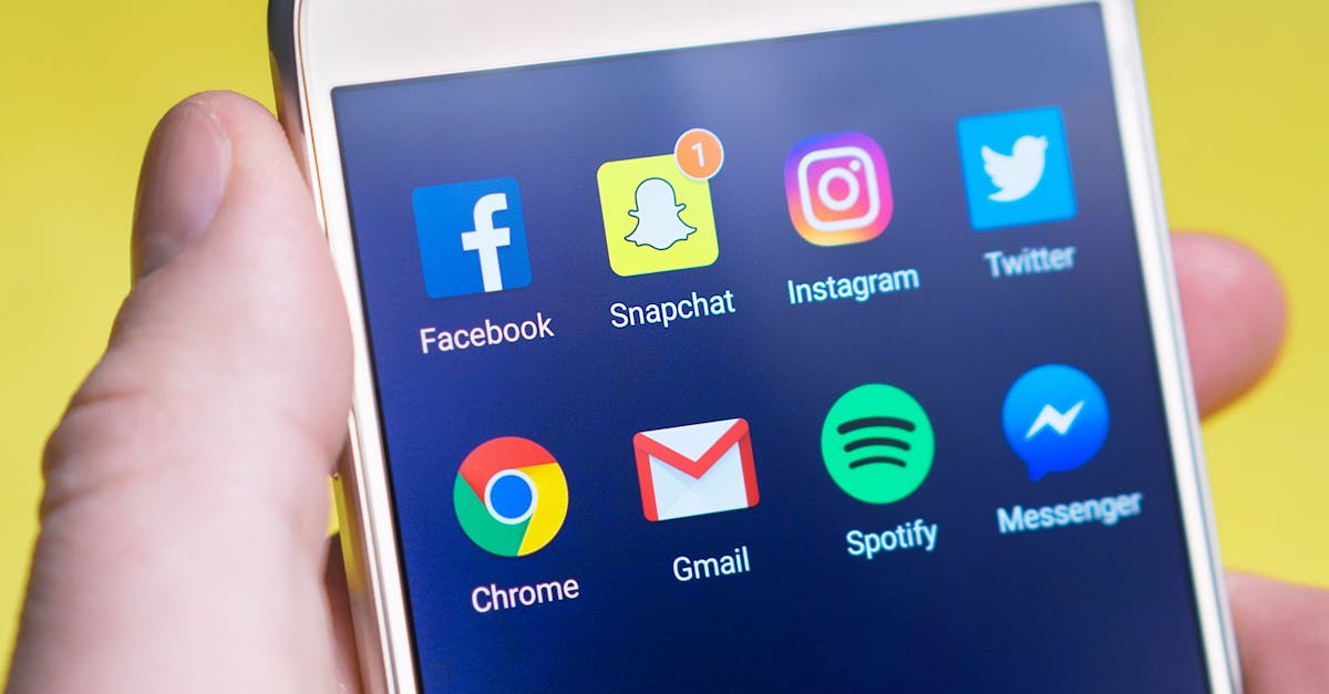 Les dangers de faire confiance aux réseaux sociaux pour vos conseils en amour