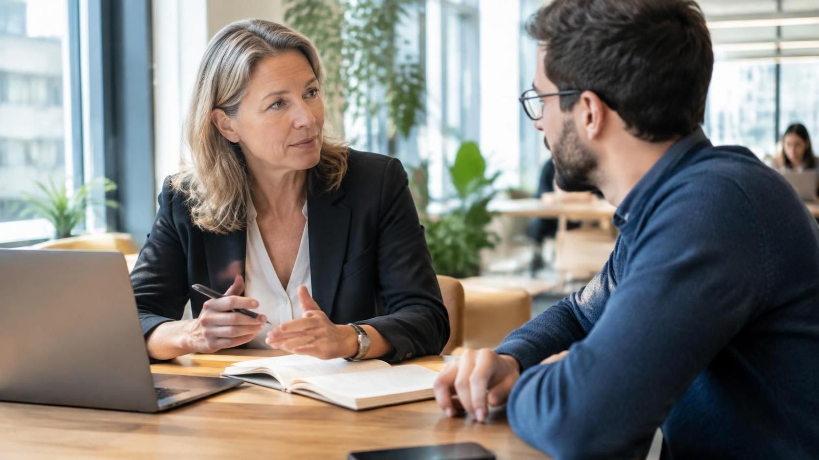 découvrez les critères essentiels pour trouver un coach professionnel adapté à vos objectifs, votre secteur et vos besoins de progression.